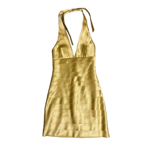 BCBGMaxAzria Dresses & Skirts - BCBG Maxazria ruffle halter dress in size 0